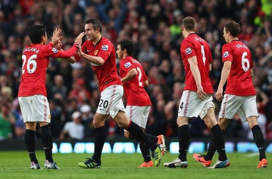 莱万谈伤病：我过去三场比赛遇到一些问题，希望不太严重.